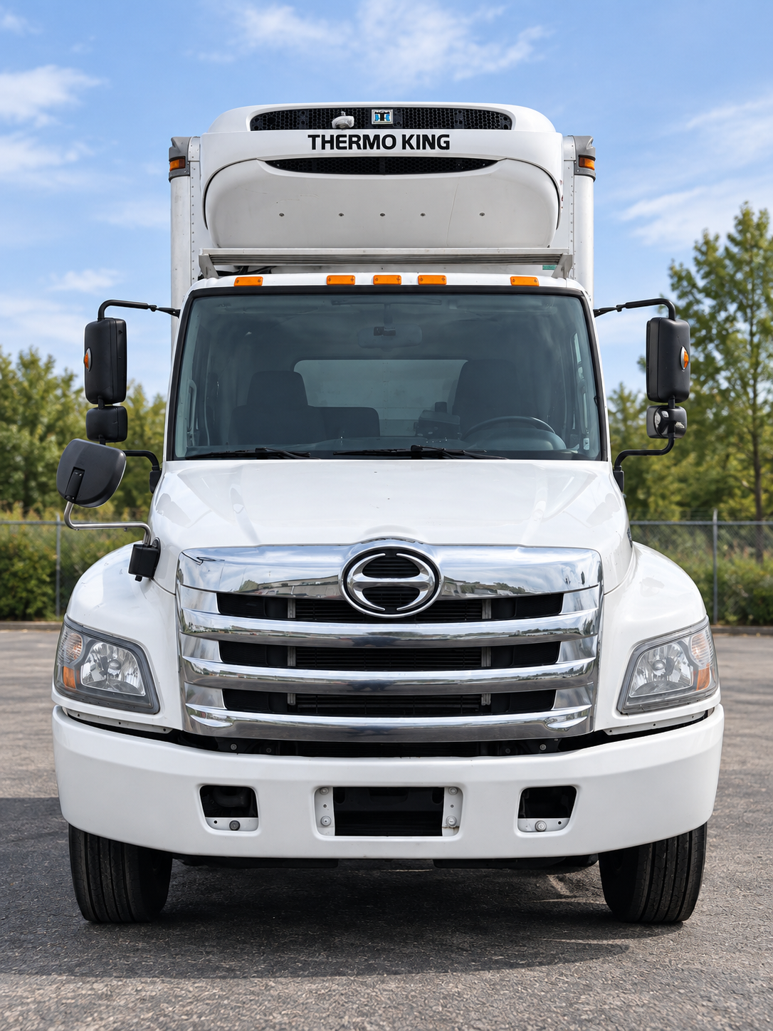 2018 Hino 268A 22' Refrigerated Truck – 189,803 Miles-thumbmail-1