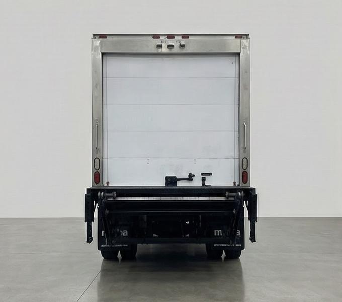 2016 Hino 338 26’ Refrigerated Box Truck with Liftgate  White   #81889U-thumbmail-3