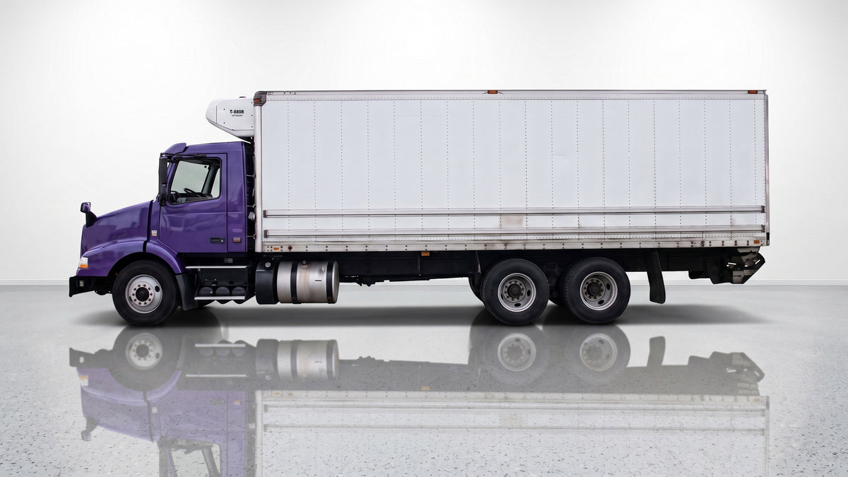 2015 Volvo VNM64 26’ Refrigerated Truck – 51,200 GVW (WHOLESALE PRICE)-thumbmail-4