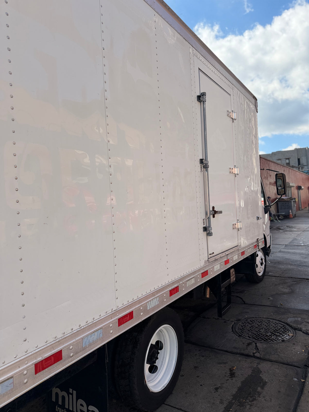 2019 Hino 195 18' Kidron Reefer Truck – Thermo King TK680R-50 – Liftgate-thumbmail-8