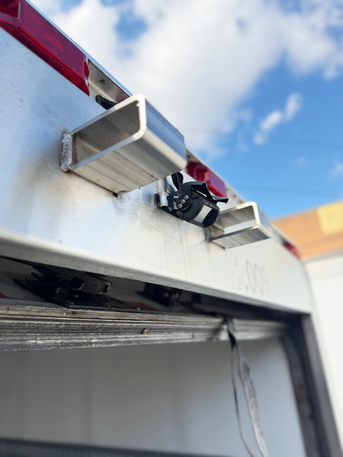 2019 Hino 195 18' Kidron Reefer Truck – Thermo King TK680R-50 – Liftgate-thumbmail-24
