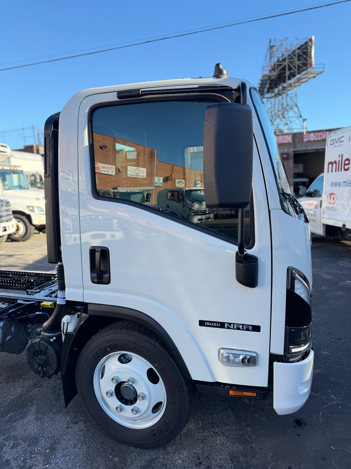 2027 ISUZU NRR 20'FT CHASSIS-thumbmail-11