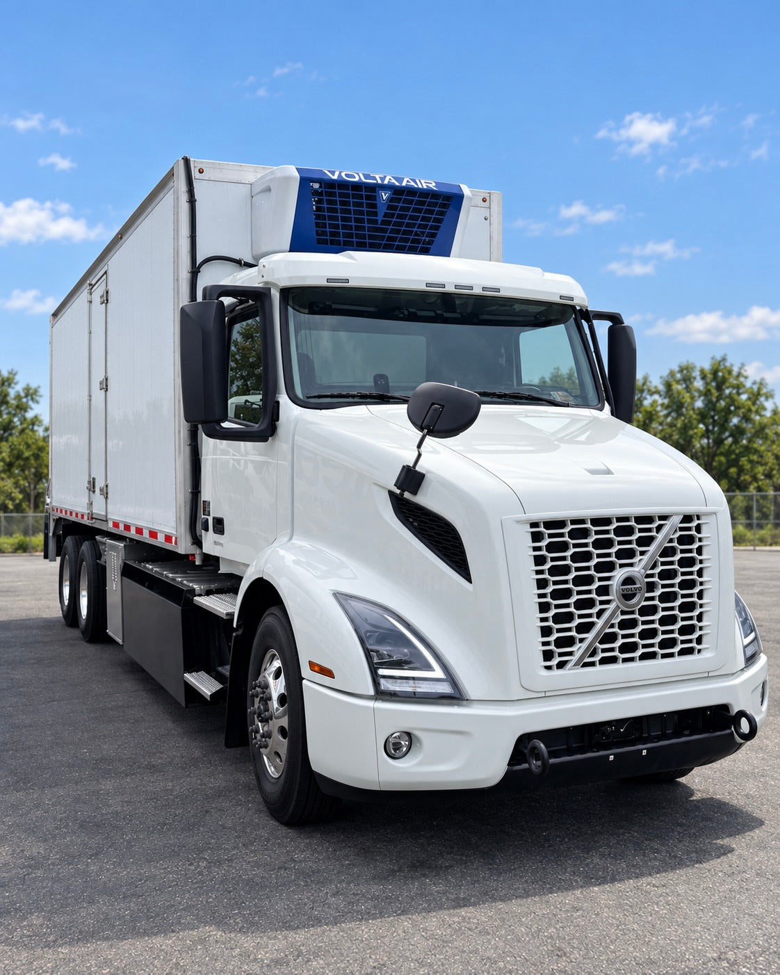 2027 Volvo VNR Electric — 455 HP | 375 kWh Battery | 53,200 GVWR | 261" Wheelbase-thumbmail-2
